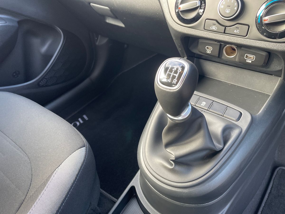 Used Hyundai i10 2024 for sale - 77576341: Photo 19