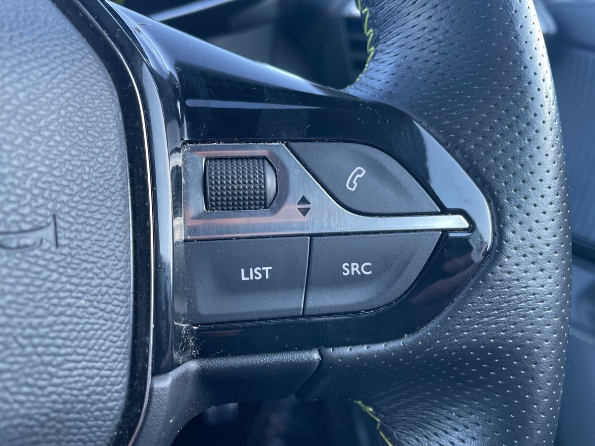 Used Peugeot 2008 2020 for sale - 77057825: Photo 17