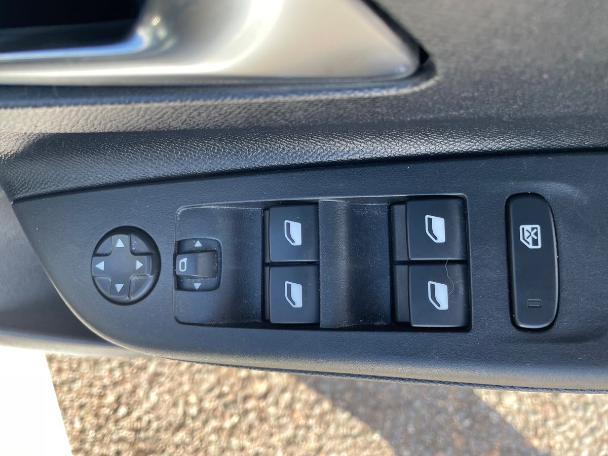 Used Vauxhall Corsa 2023 for sale - 77002621: Photo 20