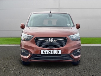 2021 - 1.2 Turbo 130 SE 5dr Auto