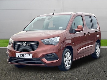 2021 - 1.2 Turbo 130 SE 5dr Auto