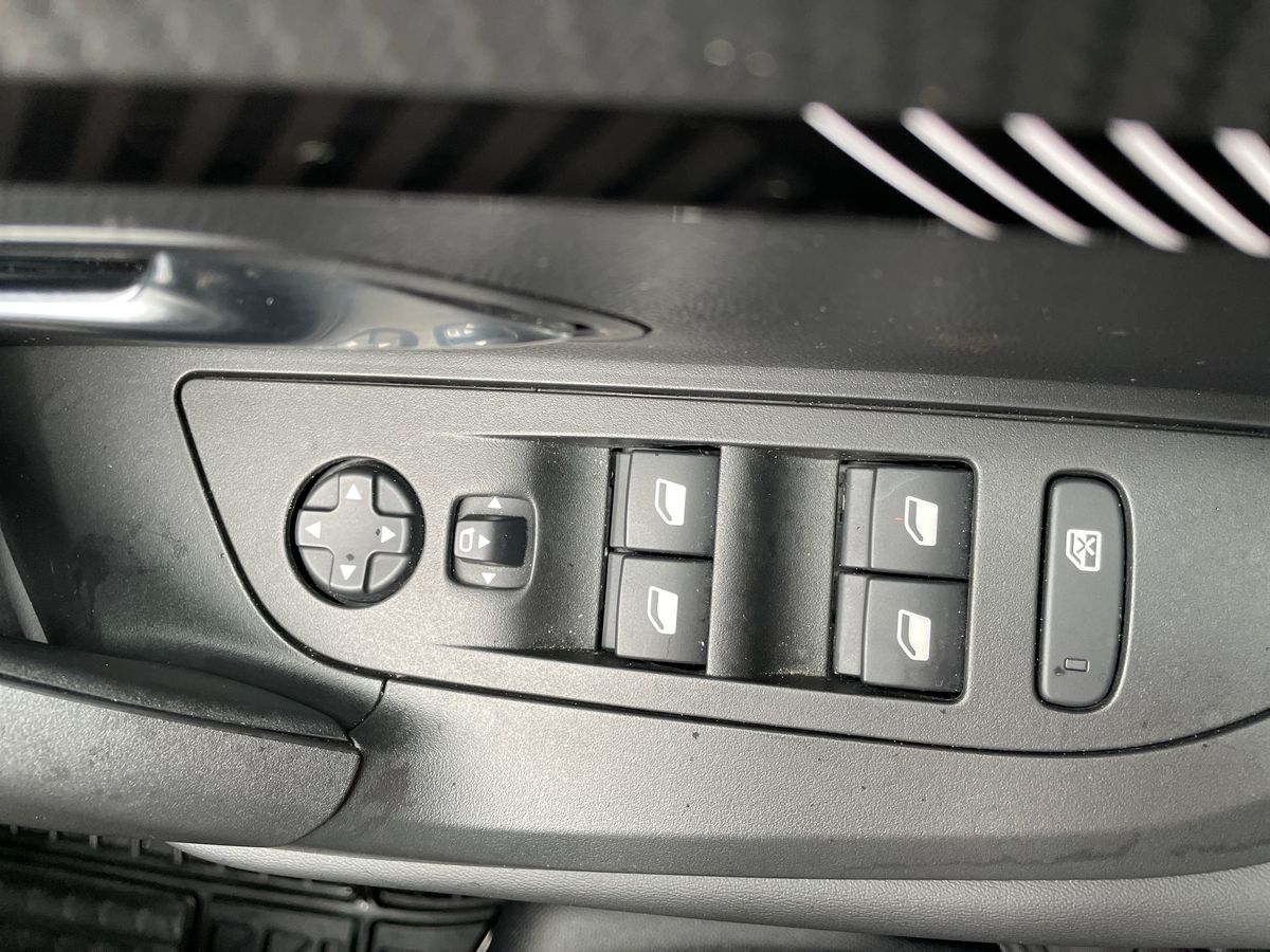 Used Peugeot 2008 2023 for sale - 77627554: Photo 20