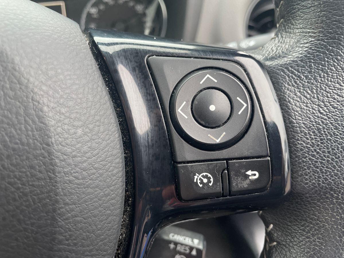 Used Toyota Yaris 2018 for sale - 77205655: Photo 17