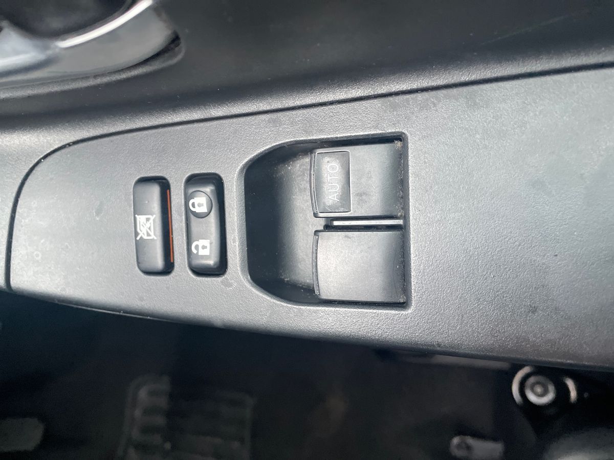 Used Toyota Yaris 2018 for sale - 77205655: Photo 20