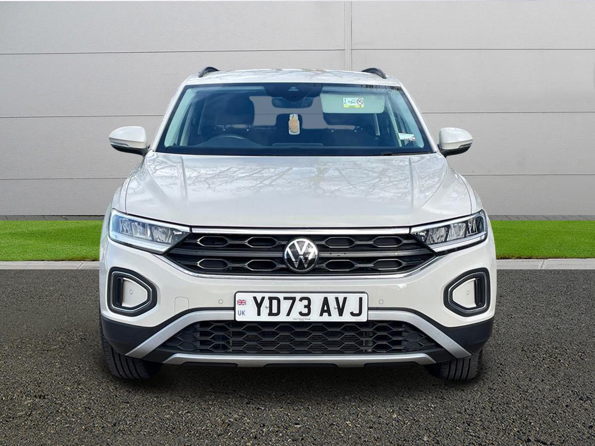 Used Volkswagen T-Roc 2023 for sale - 77833385: Photo 2