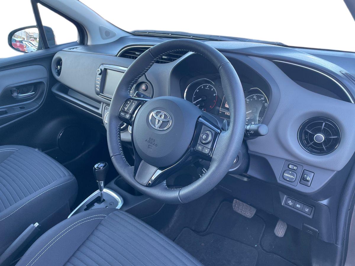 Used Toyota Yaris 2019 for sale - 77111681: Photo 15