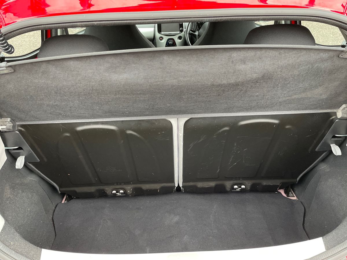 Used Toyota AYGO 2017 for sale - 77627565: Photo 12