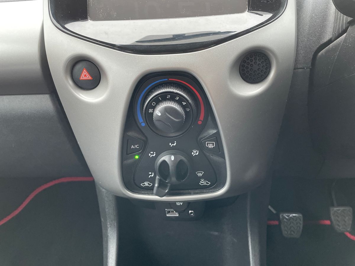 Used Toyota AYGO 2017 for sale - 77627565: Photo 18