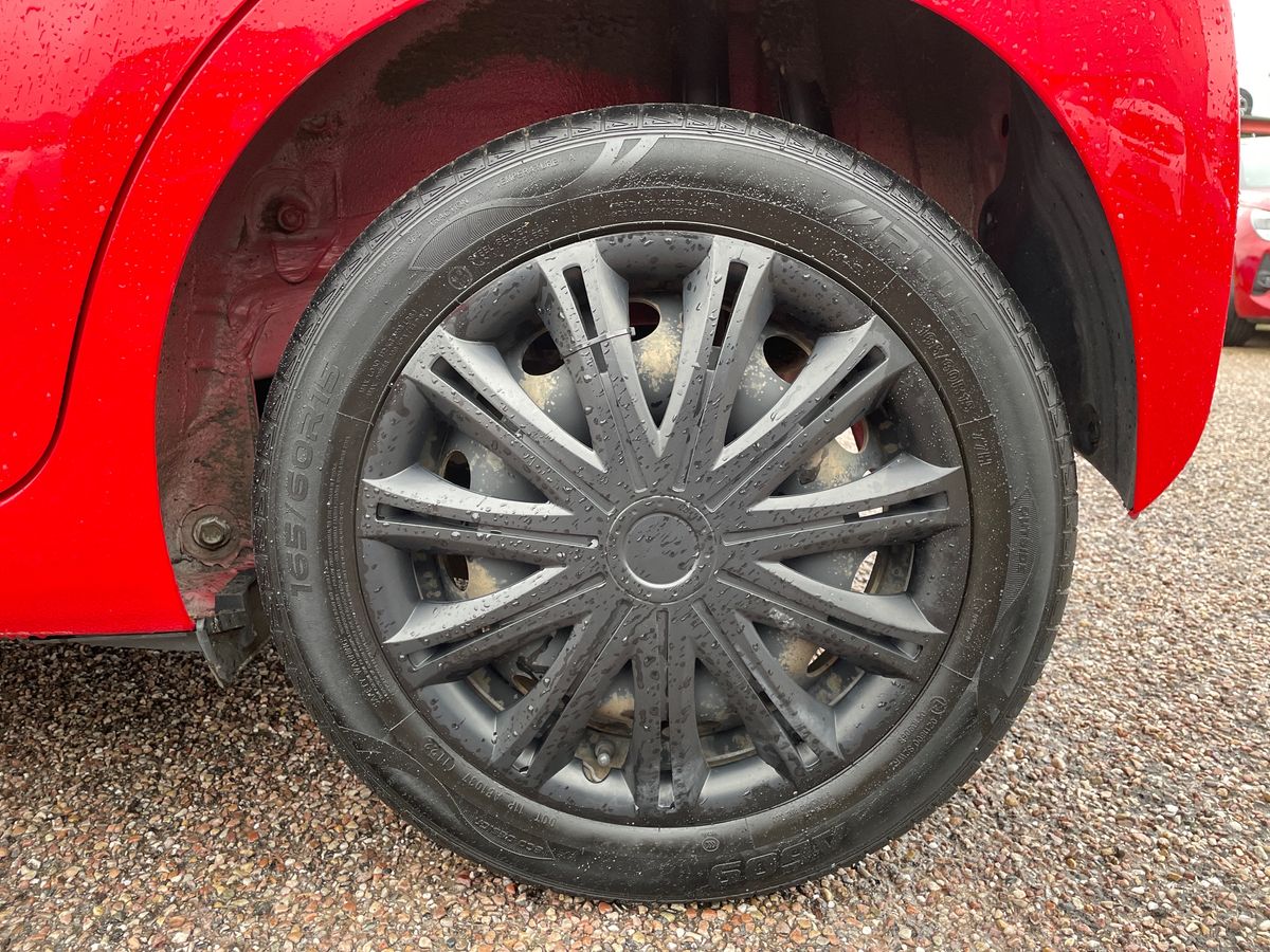 Used Toyota AYGO 2017 for sale - 77627565: Photo 9