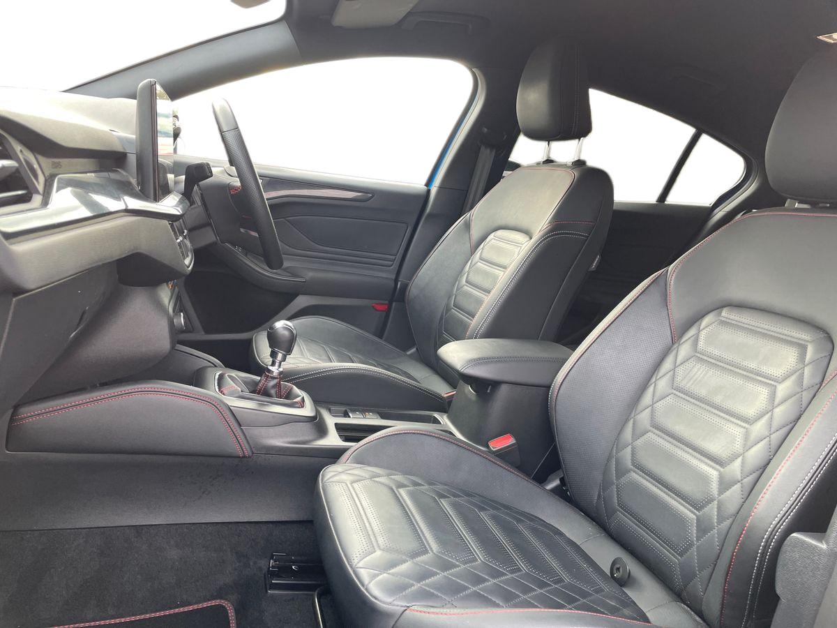 Used Ford Focus 2023 for sale - 77002627: Photo 10