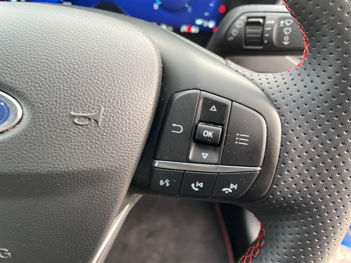 Used Ford Focus 2023 for sale - 77002627: Photo 17