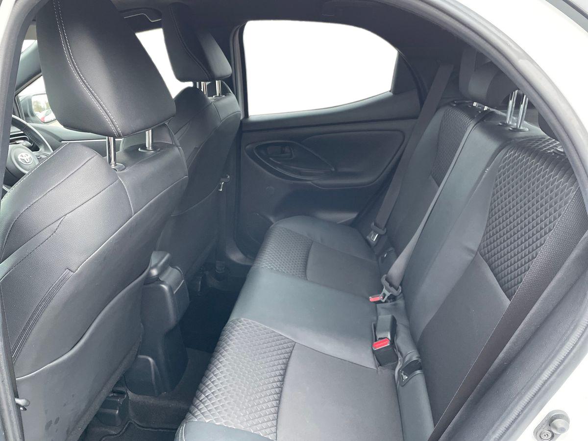 Used Toyota Yaris 2022 for sale - 77526082: Photo 11