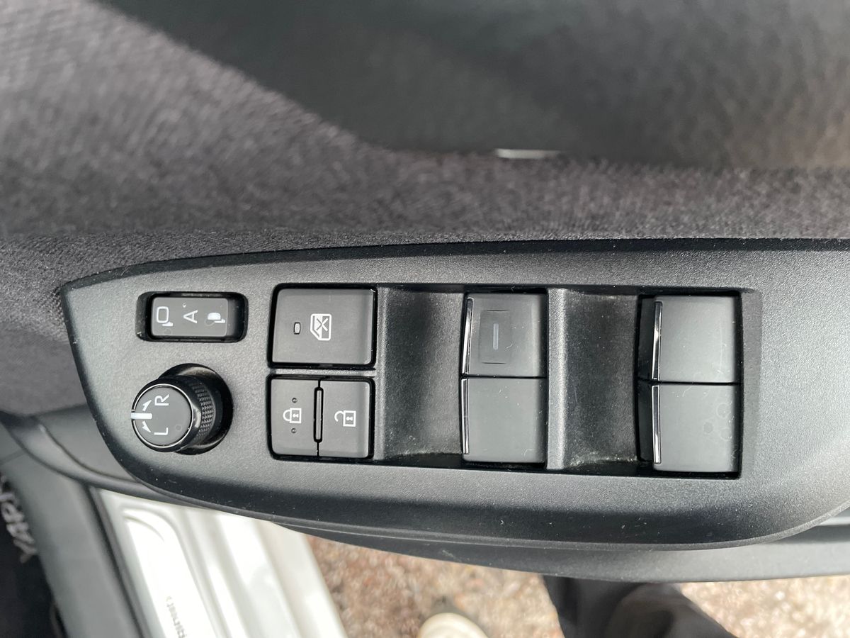 Used Toyota Yaris 2022 for sale - 77526082: Photo 20