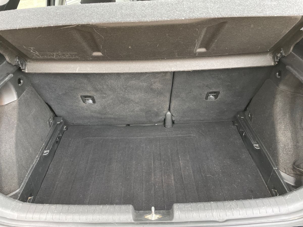 Used Hyundai i20 2017 for sale - 77818884: Photo 12