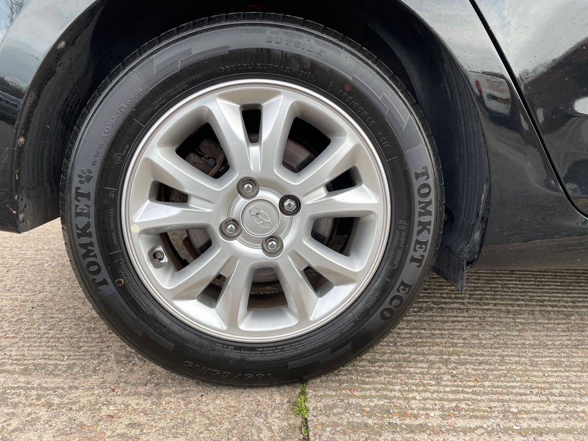 Used Hyundai i20 2017 for sale - 77818884: Photo 9