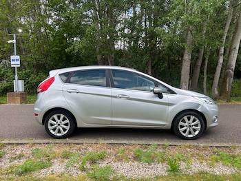 Used Ford Fiesta 2010 for sale - 78419384: Photo