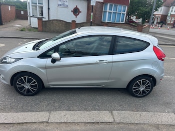 Used Ford Fiesta 2012 for sale - 78733191: Photo