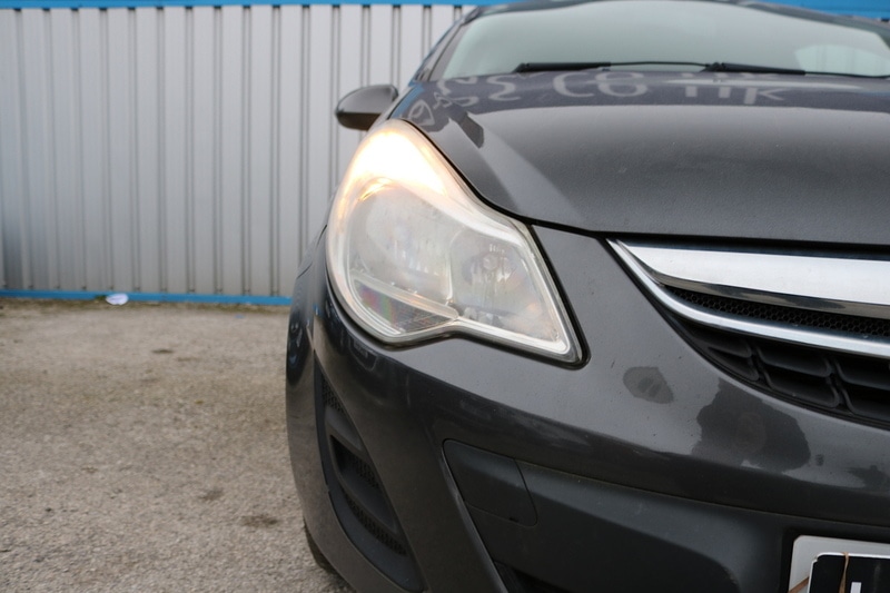 Used Vauxhall Corsa 2012 for sale - 77594919: Photo 2