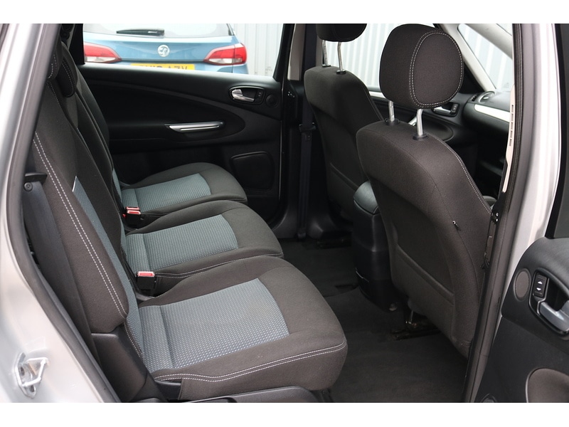 Used Ford S-Max 2013 for sale - 76334085: Photo 13