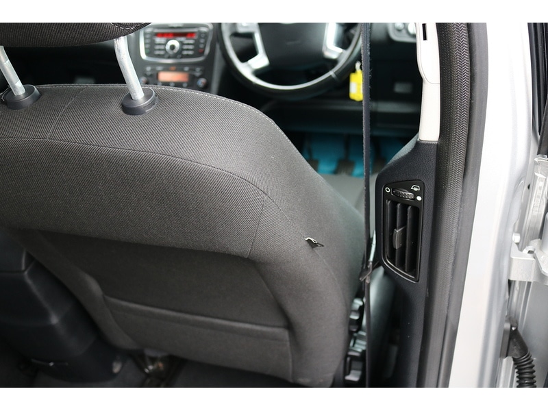 Used Ford S-Max 2013 for sale - 76334085: Photo 38
