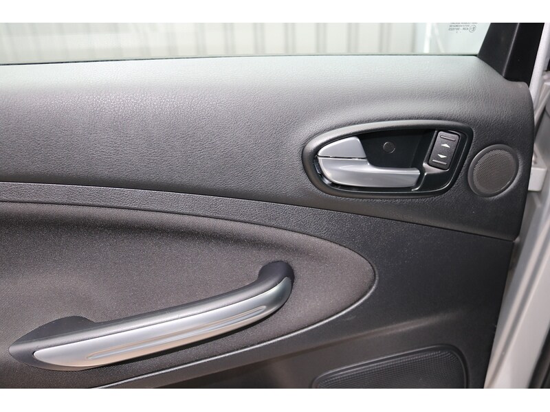 Used Ford S-Max 2013 for sale - 76334085: Photo 40