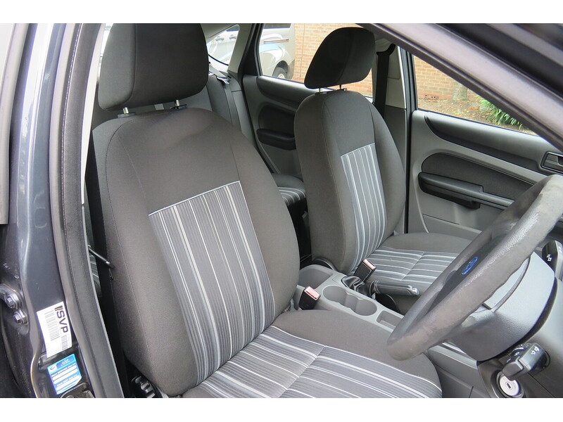 Used Ford Focus 2009 for sale - 74265517: Photo 11