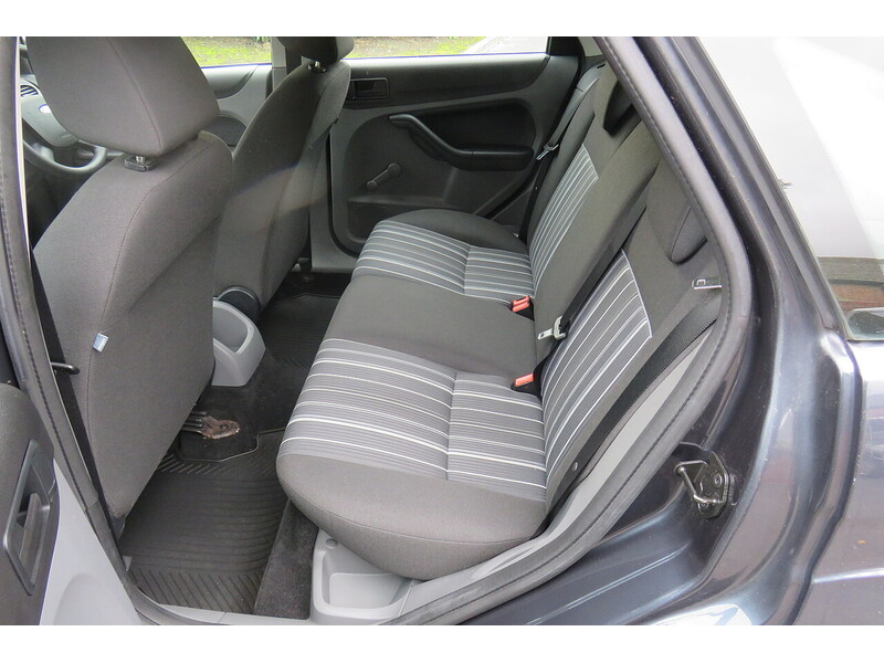 Used Ford Focus 2009 for sale - 74265517: Photo 17