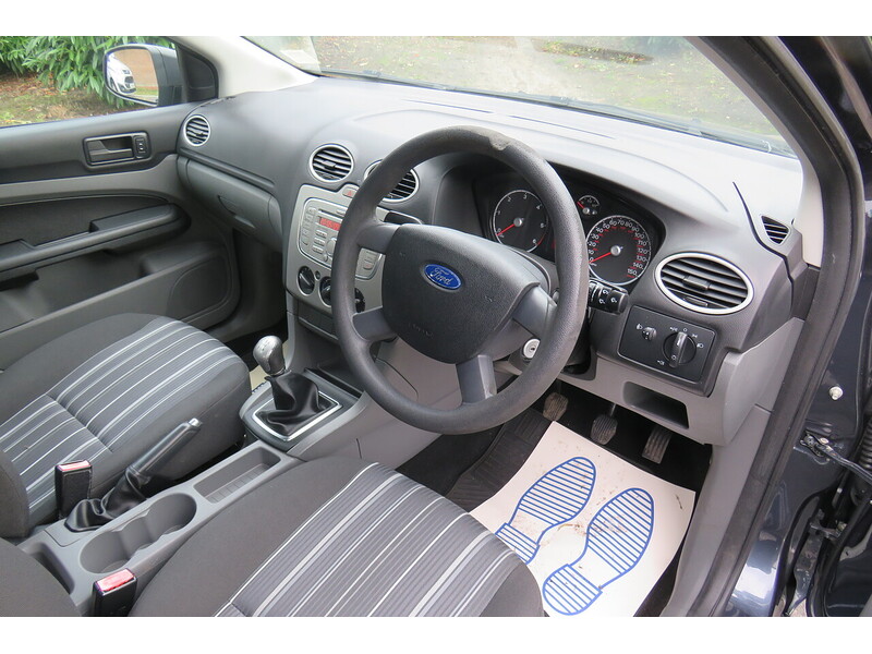 Used Ford Focus 2009 for sale - 74265517: Photo 9