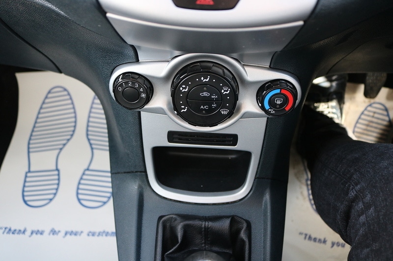 Used Ford Fiesta 2012 for sale - 77932617: Photo 26