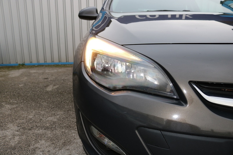 Used Vauxhall Astra 2014 for sale - 77222960: Photo 3