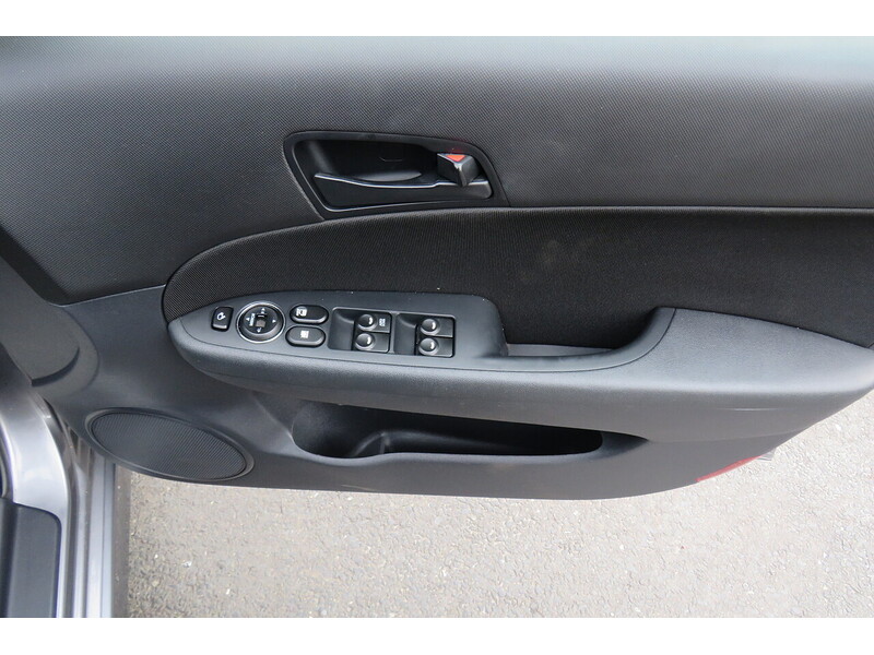 Used Hyundai i30 2012 for sale - 74265460: Photo 28
