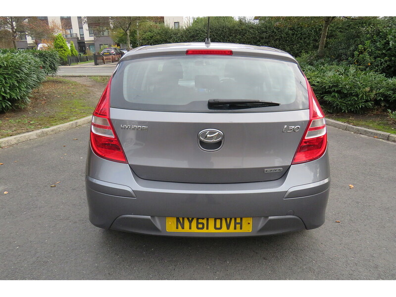 Used Hyundai i30 2012 for sale - 74265460: Photo 9