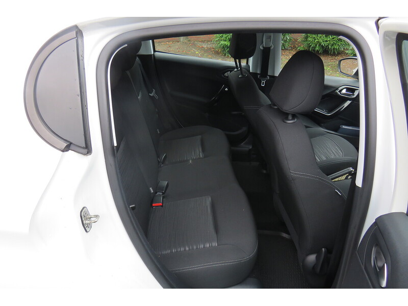 Used Peugeot 208 2016 for sale - 74449654: Photo 11