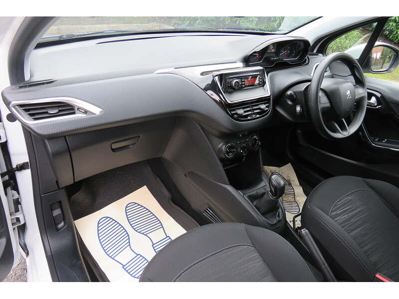 Used Peugeot 208 2016 for sale - 74449654: Photo 13