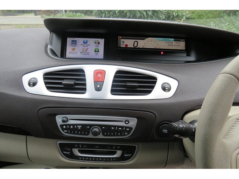 Used Renault Scenic 2010 for sale - 75427383: Photo 21