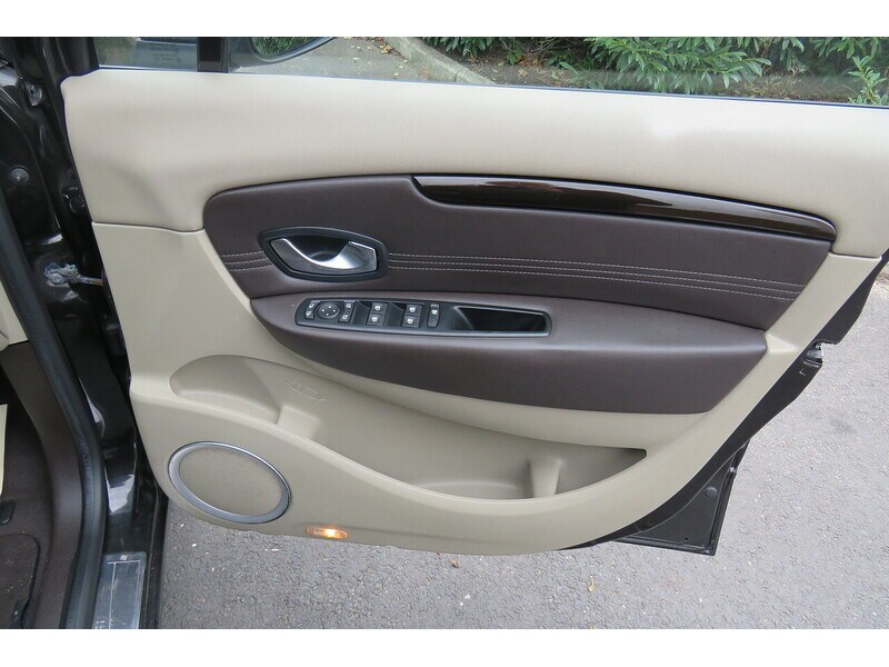 Used Renault Scenic 2010 for sale - 75427383: Photo 24
