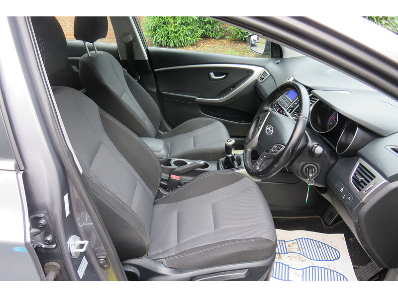 Used Hyundai i30 2015 for sale - 75168824: Photo 10