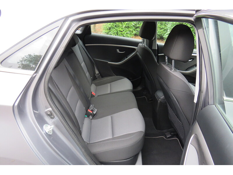 Used Hyundai i30 2015 for sale - 75168824: Photo 12