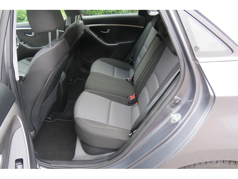 Used Hyundai i30 2015 for sale - 75168824: Photo 16