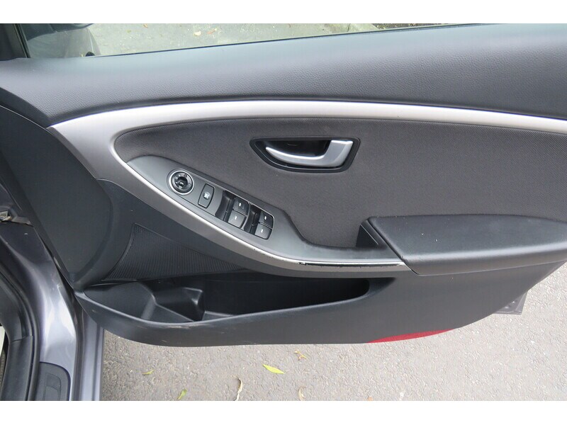 Used Hyundai i30 2015 for sale - 75168824: Photo 23