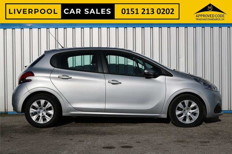 Used Peugeot 208 2015 for sale - 76836666: Photo 10