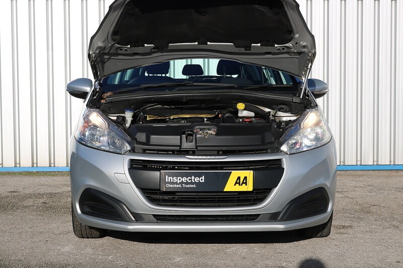 Used Peugeot 208 2015 for sale - 76836666: Photo 34