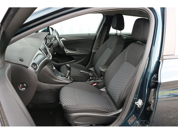 Used Vauxhall Astra 2017 for sale - 74265703: Photo 6