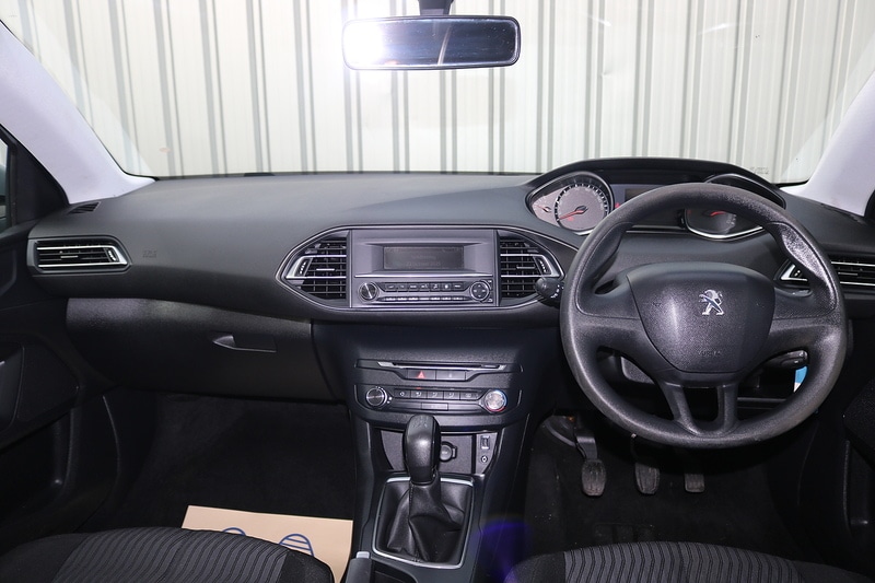 Used Peugeot 308 2015 for sale - 76836669: Photo 20