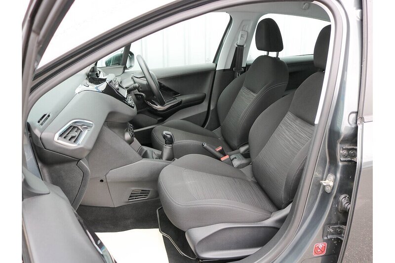 Used Peugeot 208 2016 for sale - 77452582: Photo 23