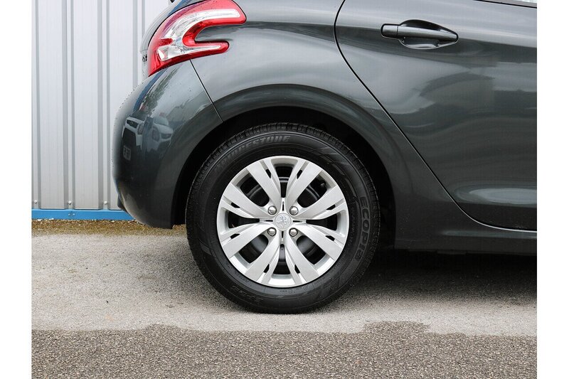 Used Peugeot 208 2016 for sale - 77452582: Photo 6