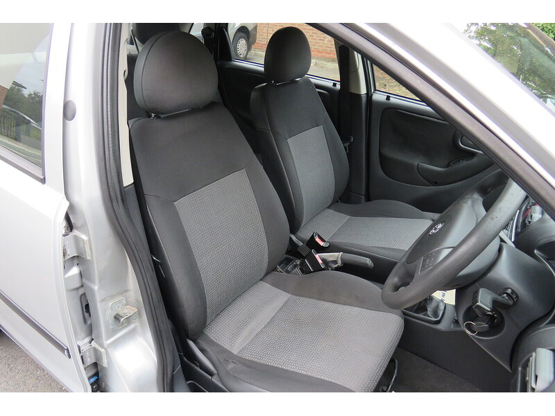 Used Vauxhall Corsa 2005 for sale - 74449678: Photo 11