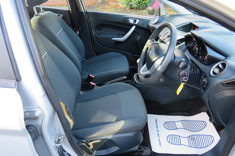 Used Ford Fiesta 2012 for sale - 76392275: Photo 10