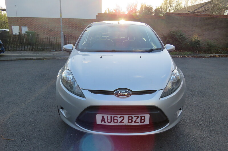 Used Ford Fiesta 2012 for sale - 76392275: Photo 2