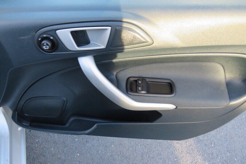 Used Ford Fiesta 2012 for sale - 76392275: Photo 22